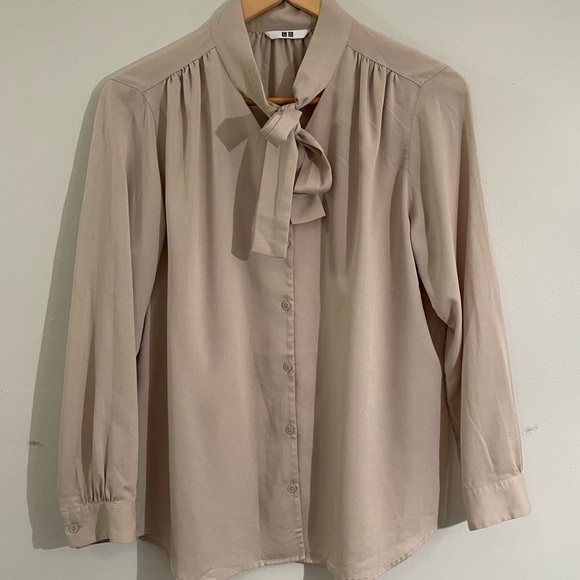 Uniqlo Bow Tie Blouse in Beige - Picture 1 of 6